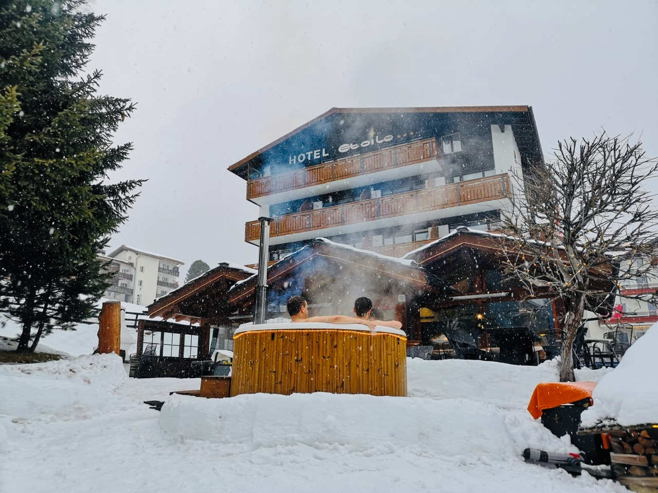 Hot Pot im Hotel Alpenlodge Etoile Saas-Fee